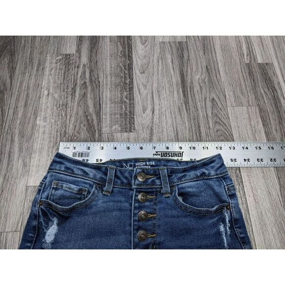 (3/$35) NOBO No Boundaries Size 3 Distressed High Rise Skinny Button Fly Jeans - Picture 6 of 10